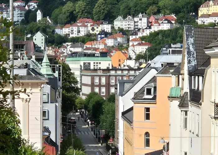 2-roms Med Spektakulaer Utsikt Og Privat Hage * Μπέργκεν