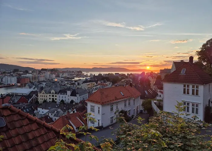 2-roms Med Spektakulaer Utsikt Og Privat Hage